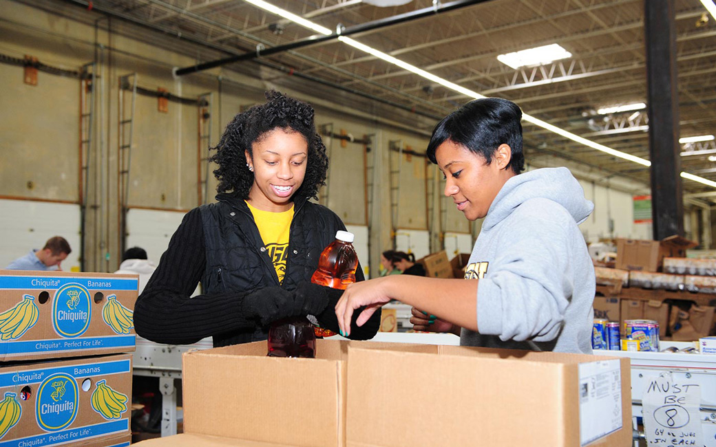 food bank Students sorting food at the food bank