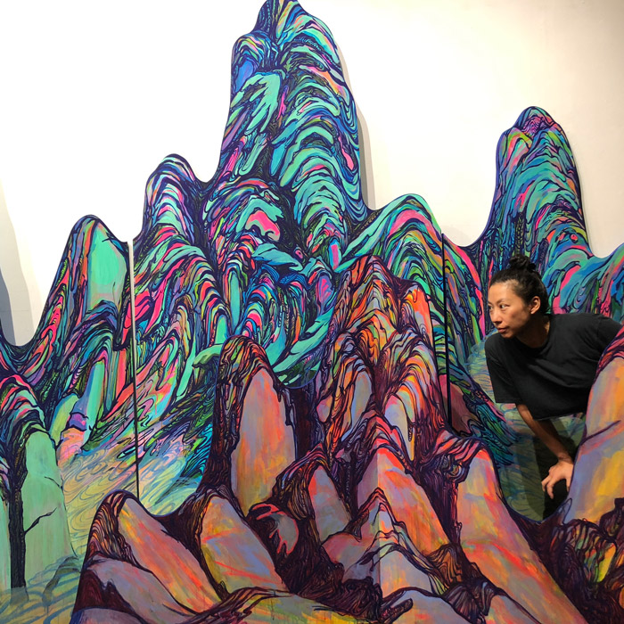 Phaan Howng with art work