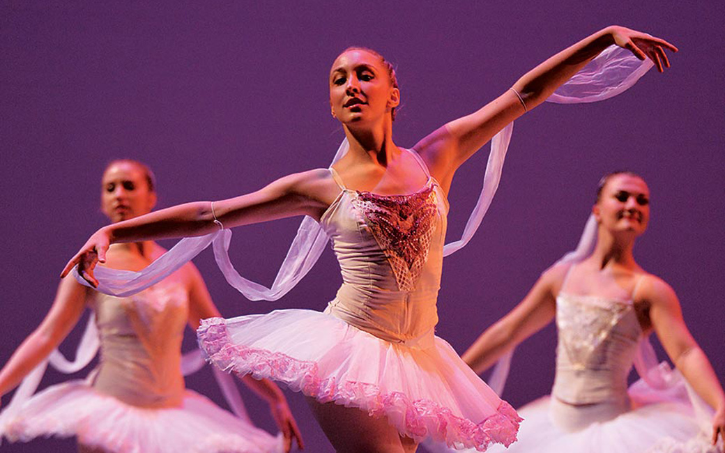 TU student dancers