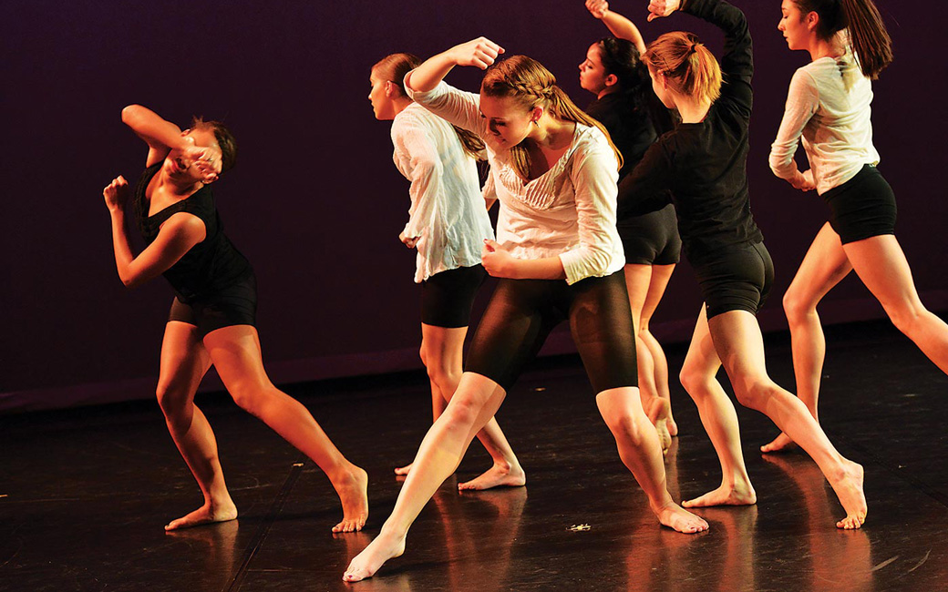TU student dancers