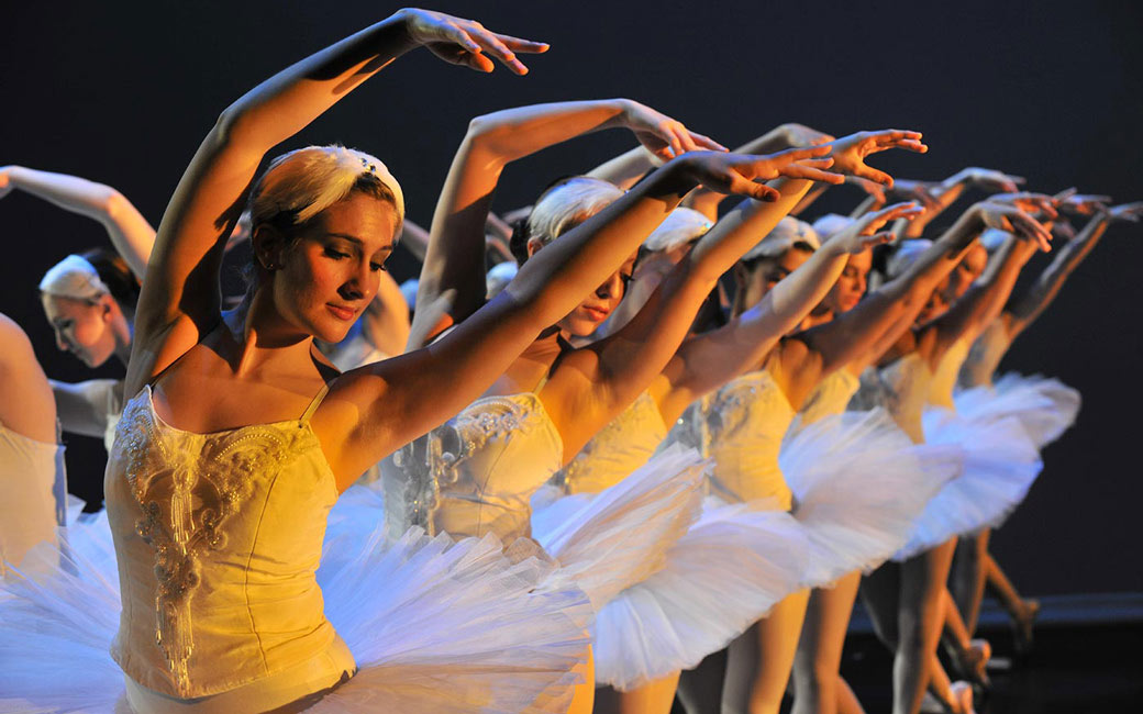 TU student dancers