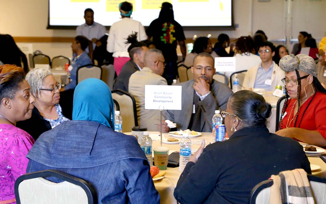 groups eat and network at the nonprofit summit