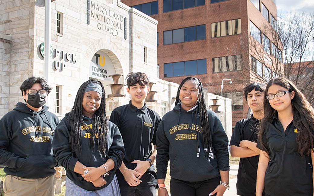 cristo rey jesuit high school students