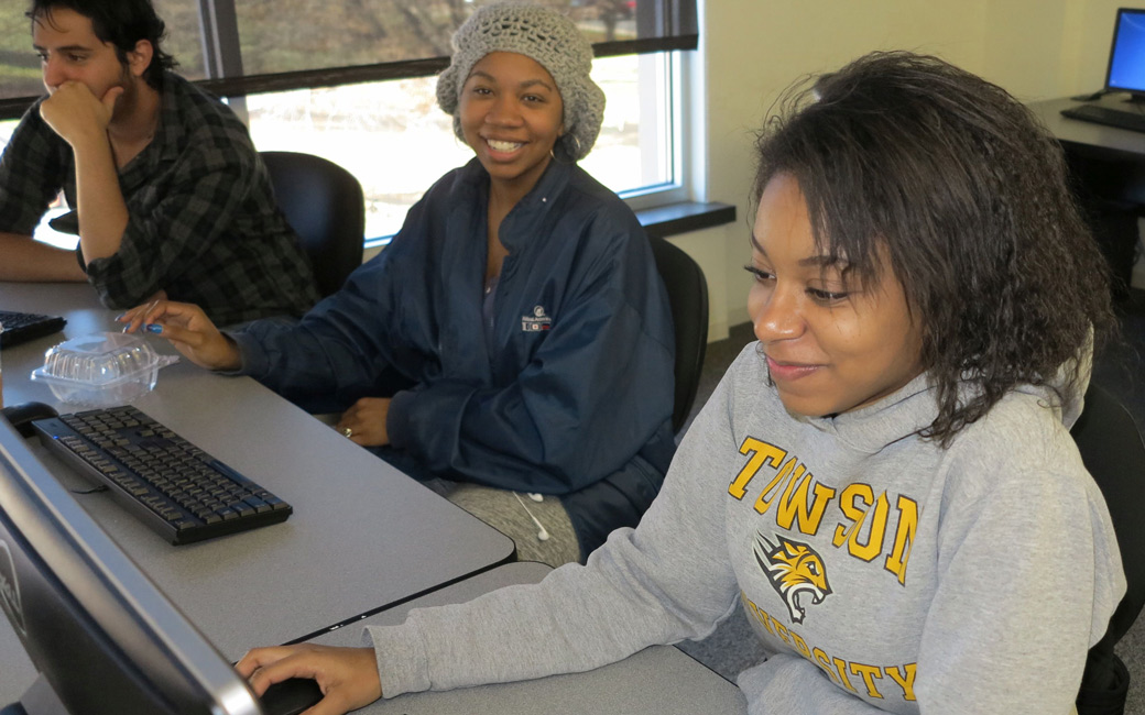 TU students in computer class