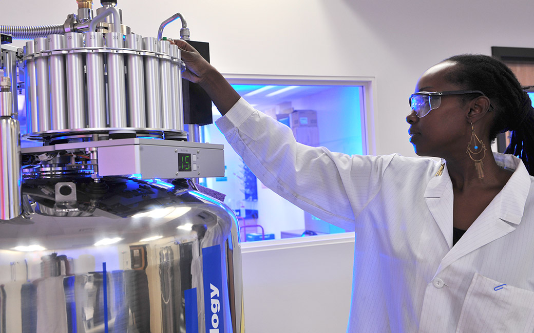 TU student using a spectrometer