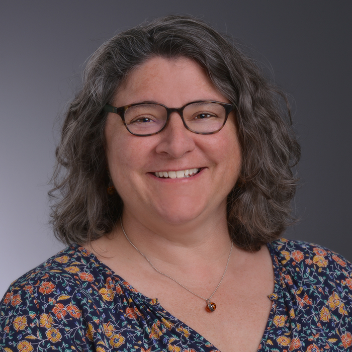 head shot of lynn middleton