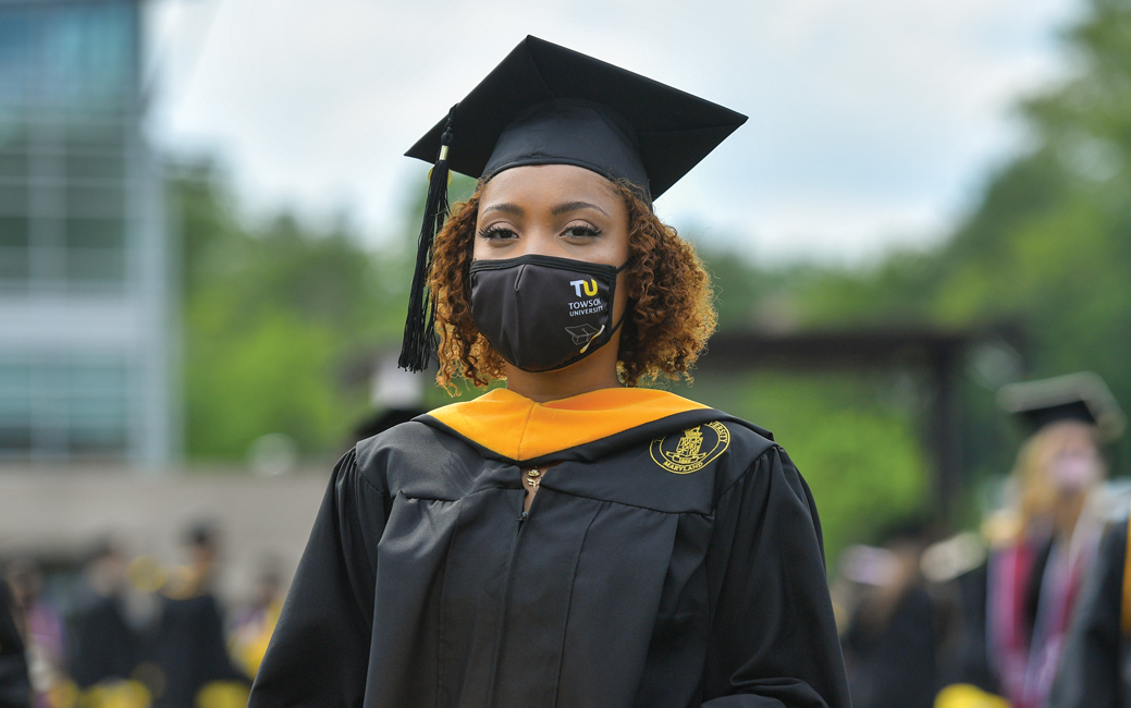 2020 graduate outdoors