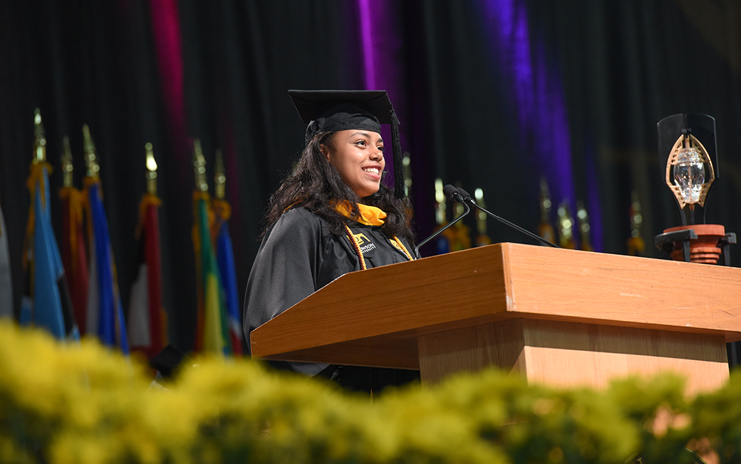 LeNyia Preston, the 2016 Fisher College of Science and Mathematics undergraduate speaker