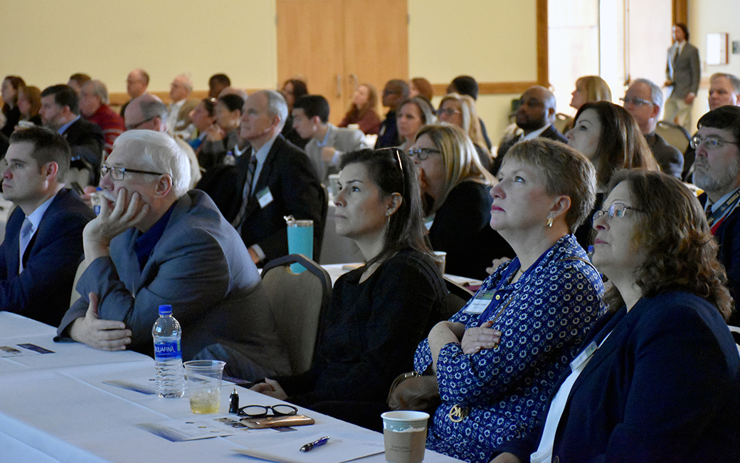 Crowd at TU RESI's Economic Outlook Forum