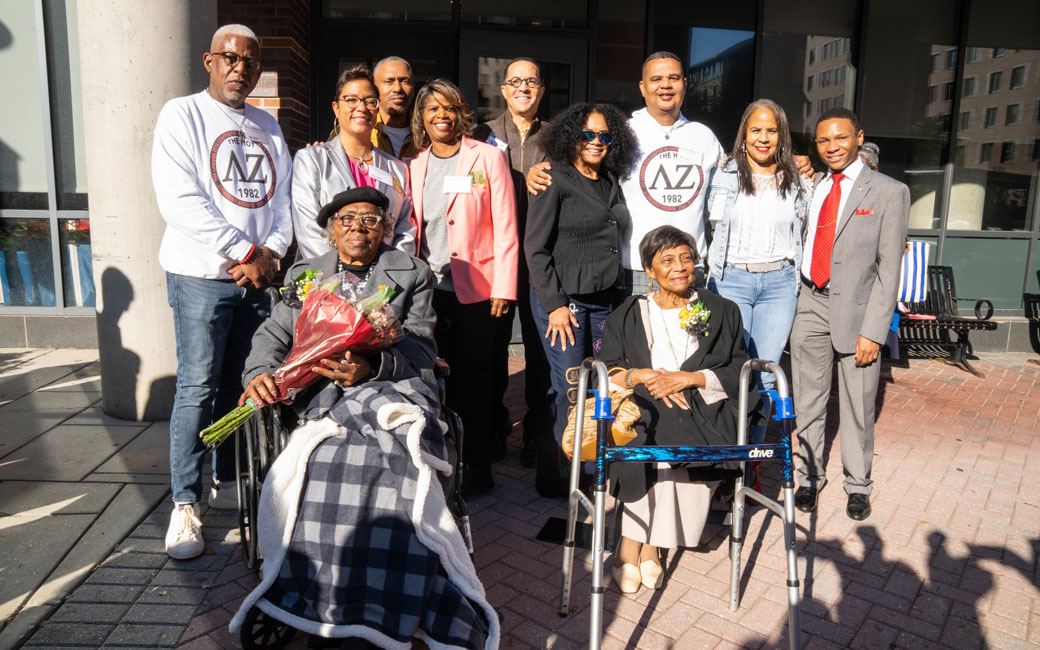 Marvis Barnes ’59 and Ms. Myra Harris ‘59 with mebers of G.O.L.D. Associates