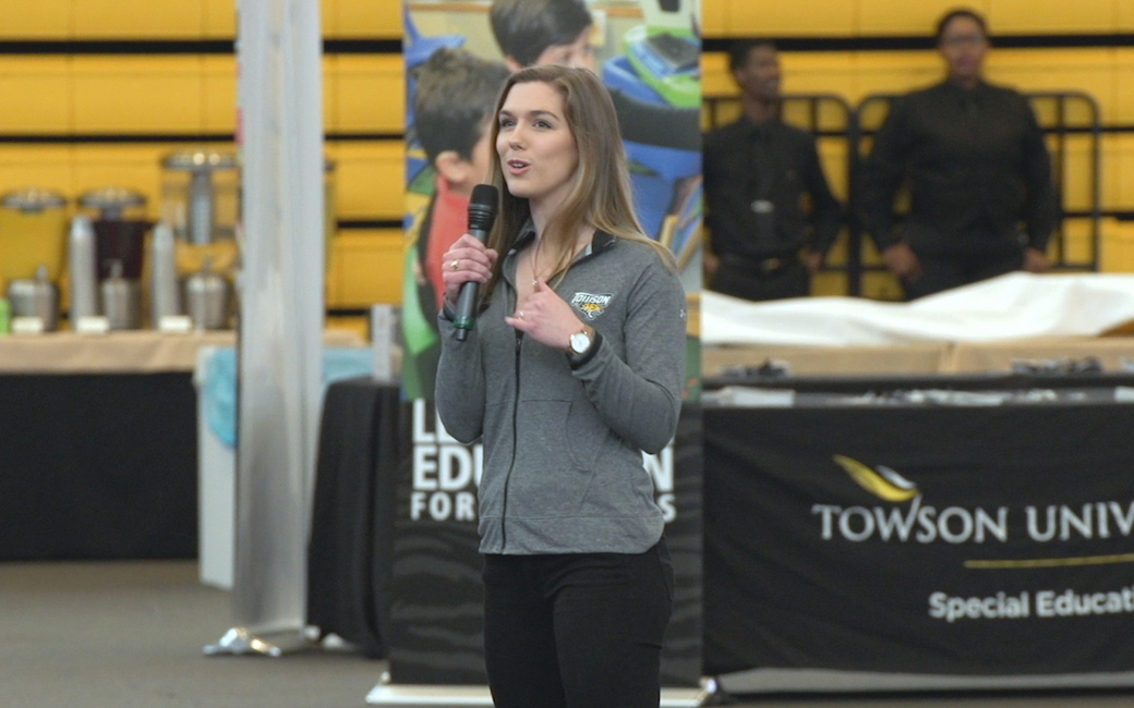 Lauren Cahalan speaks to the crowd at TU4U.