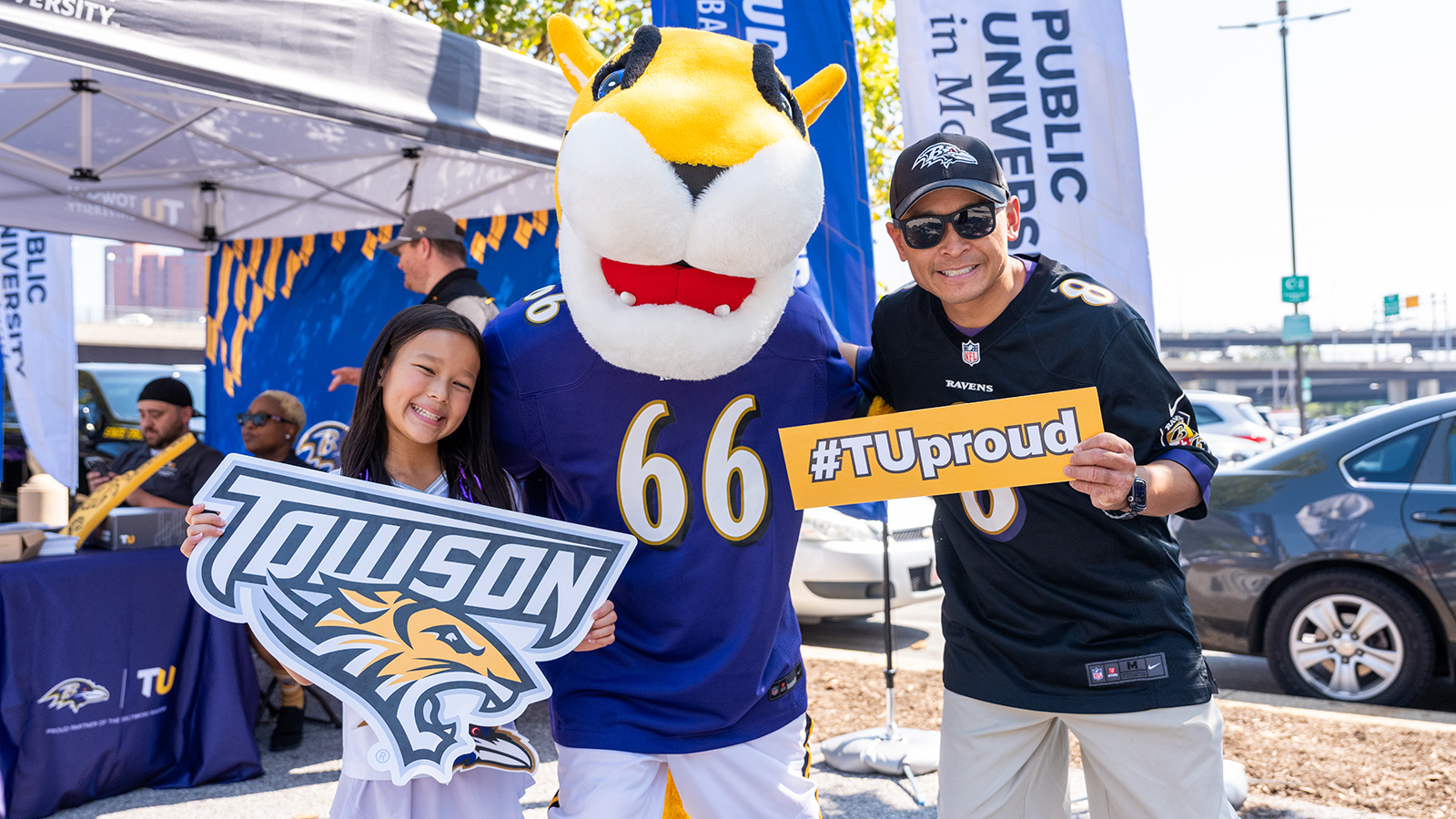 Doc with two Ravens fans