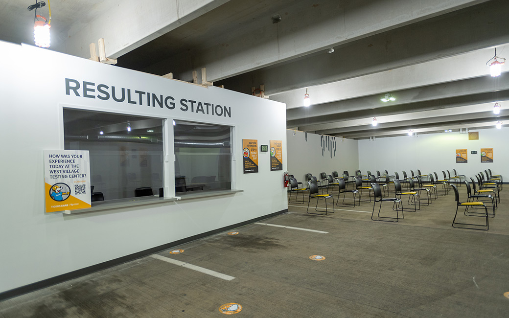 Waiting area and resulting window