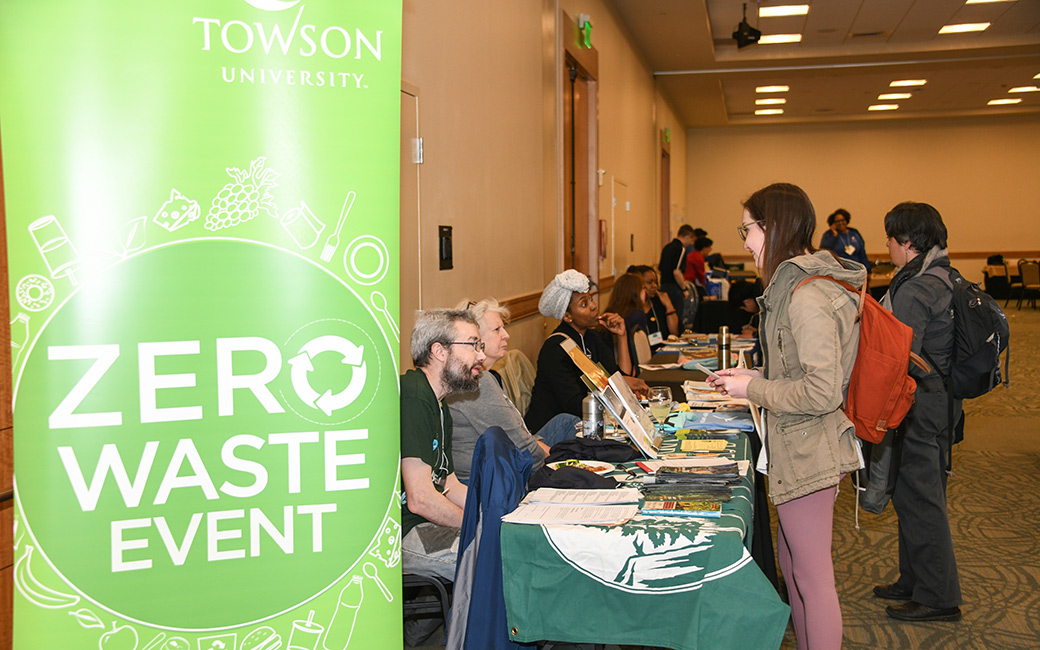 Students learn how to support zero waste efforts.